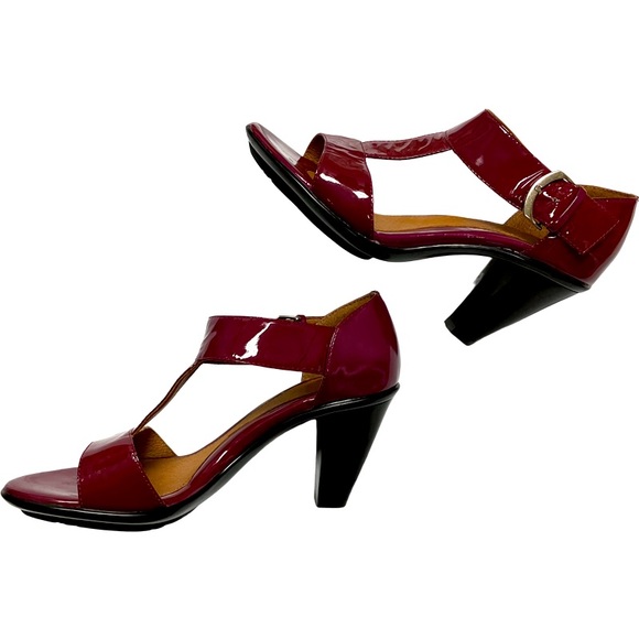 SOFFT Sandals - Picture 8 of 11